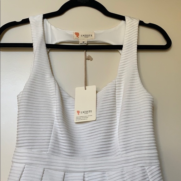 Dress - Picture 6 of 6